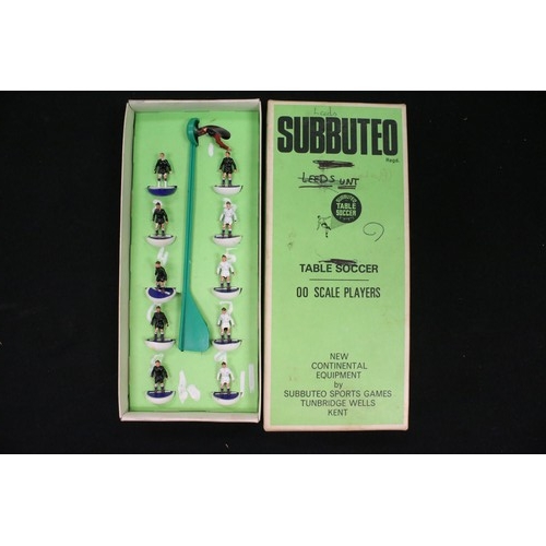 270 - Subbuteo - Collection of mainly HW Subbuteo to include 16 x boxed teams featuring The Arsenal, Brazi... 