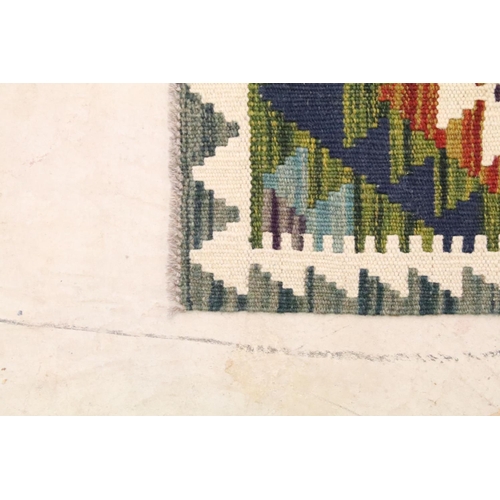 691A - Hand knotted woollen Maimana Kilim rug, 140cm x 97cm