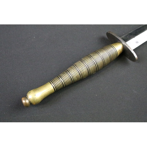 117 - A British World War Two Fairbairn sykes commando dagger, sterile with no markings complete with orig... 