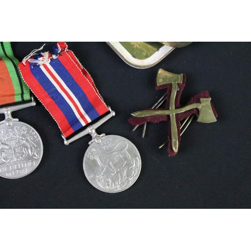 107 - Collection of full size British medals to include a trio of World War One medals issued to SE-22023 ... 