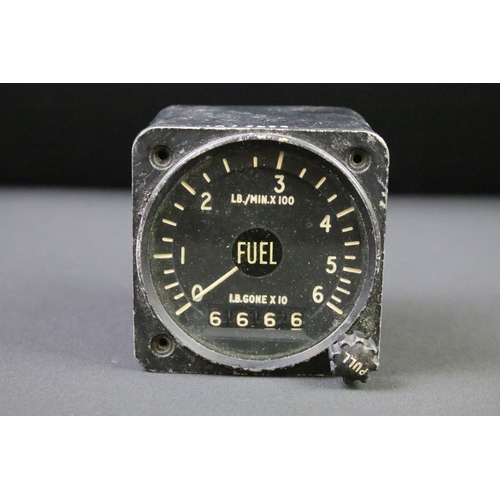 28 - A British military issued RAF / Air Ministry aircraft fuel display gauge.