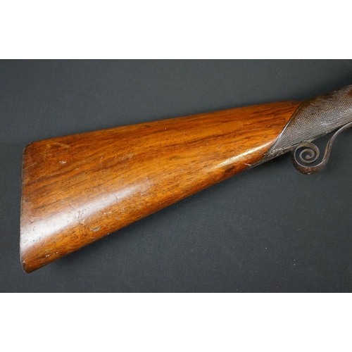 121 - An antique muzzle loading riffle, missing trigger mechanism.