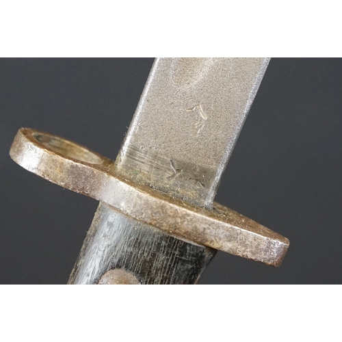 194 - A British 1907 Pattern bayonet together with scabbard.