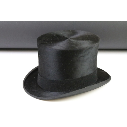 140 - Early 20th Century Scott & Co silk top hat together with a pair of Fownes suede gloves, all housed i... 