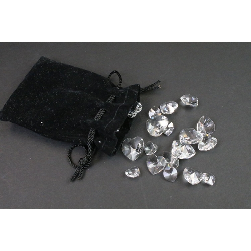 40 - Collection of Swarovski Crystal to include over 20 boxed examples, featuring SCS joining / renewal g... 