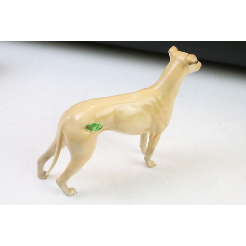 45 - Collection of porcelain animal figures to include Royal Doulton 'Buddies' (HN 2546), 4 x Beswick (2 ... 