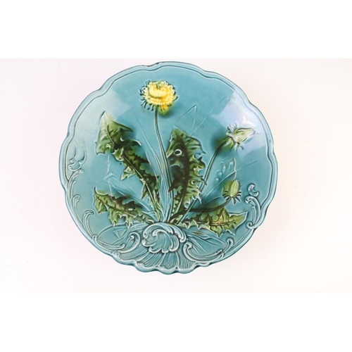 74 - Pair of 19th Century Victorian majolica dandelion plates and matching tazza (all marked 722) togethe... 