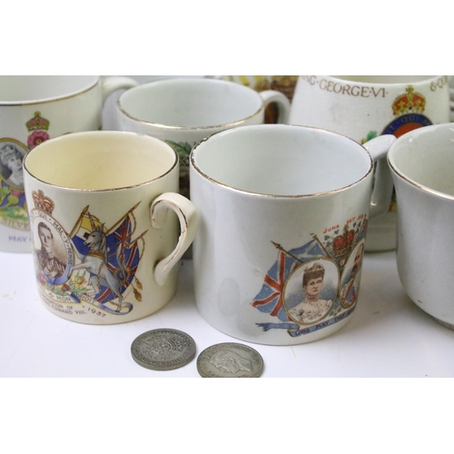 91 - Collection of early-to-mid 20th C royal / commemorative china, around 28 pieces, to include WW1 'For... 