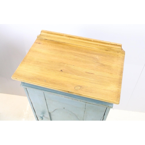 686 - Pair of substantial bedside cupboards with arch panelled doors, 78cm high x 42cm wide x 27cm deep