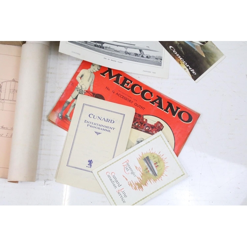 467 - Assorted 20th Century ephemera to include P&O cruises menu's, an alum of mid Century world stamps, a... 