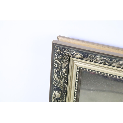 642 - Early 20th century gilt framed wall mirror, 57 x 43.5cm together with another gilt framed mirror, th... 