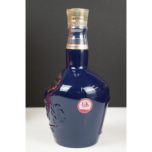 207 - A bottle of Royal Salute 21 year old blended scotch whisky signature blend. 70cl, 40% vol. In origin... 