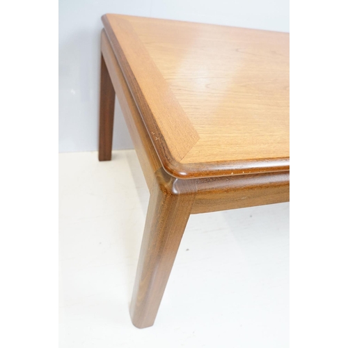 677 - G-Plan rectangular coffee table, 45cm high x 106cm wide x 60cm deep