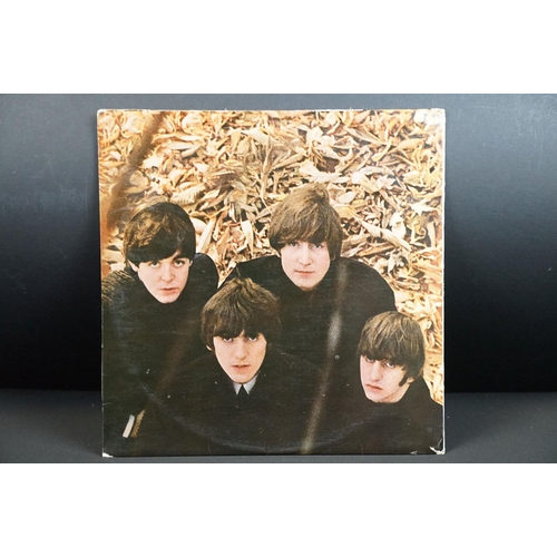 111 - Vinyl - 7 The Beatles and members LPs.  Beatles LPs are Please Please Me (yellow Parlophone), Hard D... 