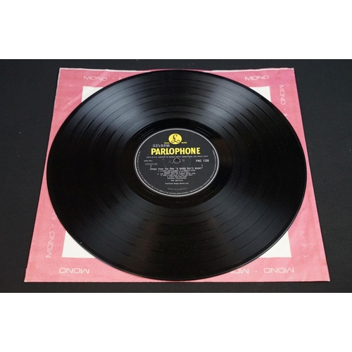 111 - Vinyl - 7 The Beatles and members LPs.  Beatles LPs are Please Please Me (yellow Parlophone), Hard D... 