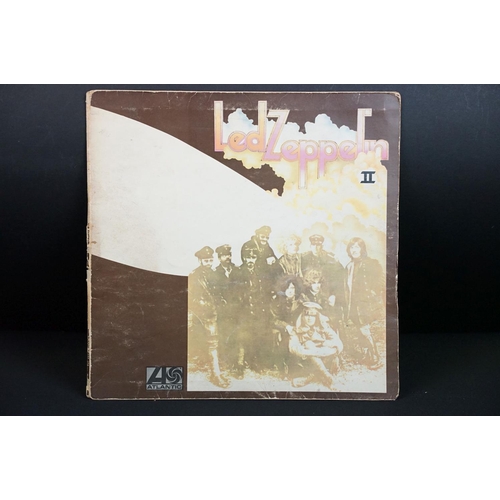 122 - Vinyl - 2 UK pressing Led Zeppelin LPs to include II (Atlantic – 588198) UK 1969 3rd pressing with p... 