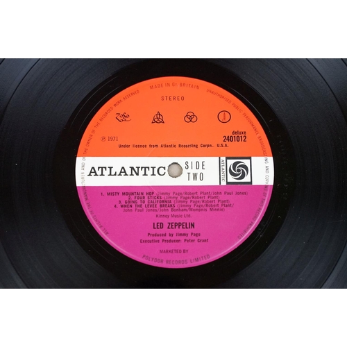 122 - Vinyl - 2 UK pressing Led Zeppelin LPs to include II (Atlantic – 588198) UK 1969 3rd pressing with p... 