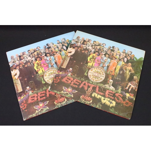 181 - Vinyl - 3 UK mono pressing copies of The Beatles Sgt. Pepper's Lonely Hearts Club Band on Parlophone... 