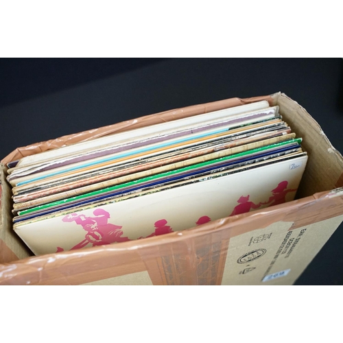 269 - Vinyl - Over 40 Folk LPs to featuring some private pressings to include The Incredible String Band, ... 