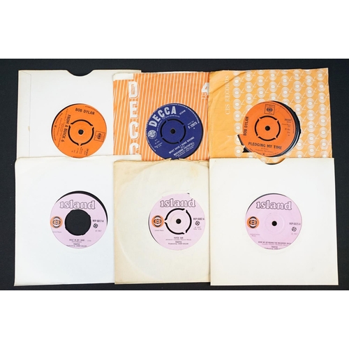 327 - Vinyl - Over 70 Mod, Beat, Rock and Pop mainly 1960’s 7” singles including foreign pressings to incl... 