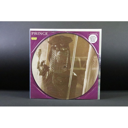 157 - Vinyl - One picture disc album, 5 x picture disc 12” and a 4 x 7” set picture discs by Prince and re... 