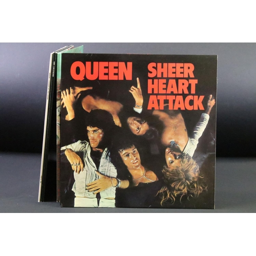 500 - Vinyl - 4 original UK Queen LPs to include Sheer Heart Attack, News of The World, A Day At The Races... 