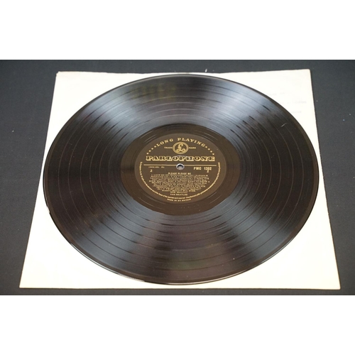 13 - Vinyl - The Beatles - Please Please Me. UK 1963 1st pressing on Parlophone Records PMC 1202. Gold & ... 