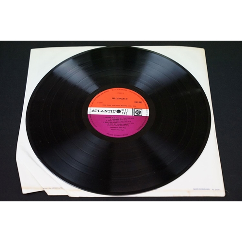 42 - Vinyl - 2 original UK pressing Led Zeppelin albums to include: Led Zeppelin II (UK 1970 1st pressing... 