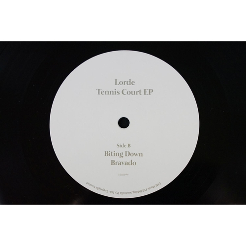 56 - Vinyl - Lorde – Tennis Court EP. Original Australian 2013 limited edition 10”, 3747360. VG+ (slight ... 