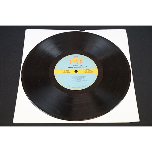 60 - Vinyl & Autographs - The Clash – Black Market Clash. Original US 1980 10” signed on front by Mick Jo... 