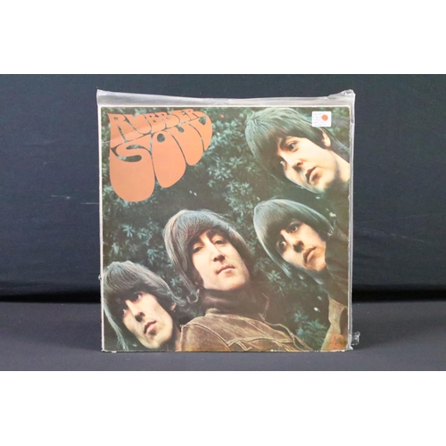 603 - Vinyl - 36 The Beatles and members albums including original pressings and re-issues to include: Ple... 