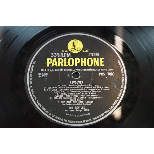 116A - Vinyl - The Beatles Revolver LP on Parlophone PCS 7009.  Yellow & Black labels, Sold In UK and The G... 