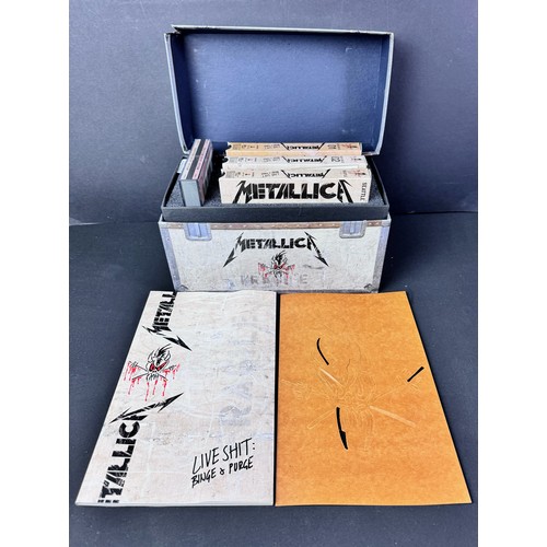 791 - CDs - Boxed Metallica Live Sh*t: Binge & Purge 1993/94 2 CD & 3 VHS Box Set, all complete (Lid hinge... 