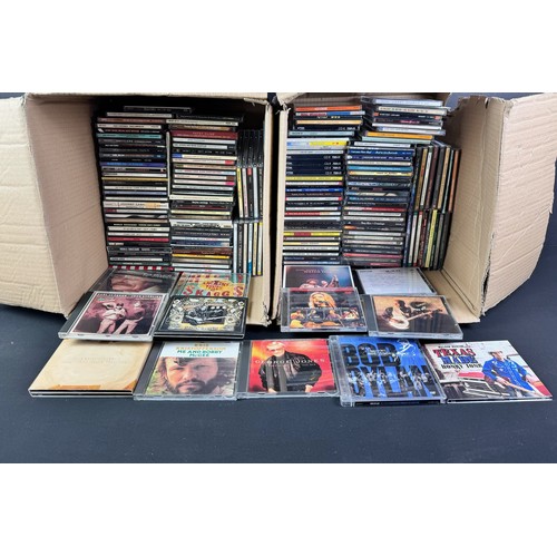 794 - CDs - Collection of around 220 mainly country CDs to include Johnny Cash, Cody Jinks, George Jones, ... 