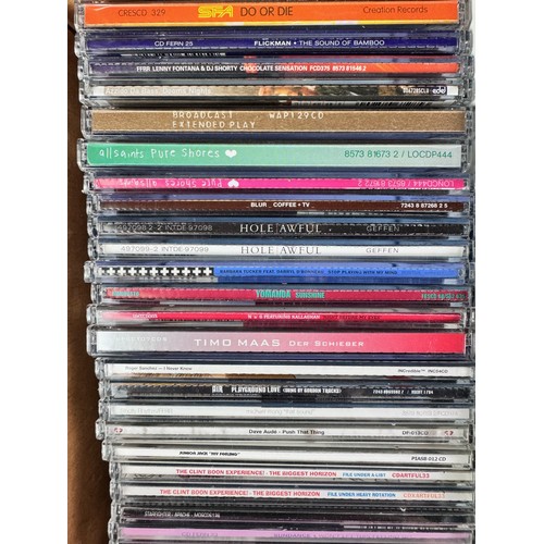 796 - CDs - Collection of around 250 rock & pop CDs to include Supergrass, Prodigy, Madonna, Sonic Youth, ... 