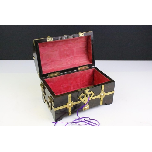 21 - 19th Century coromandel wood dome lid casket box with brass banding and silk lined interior. Complet... 