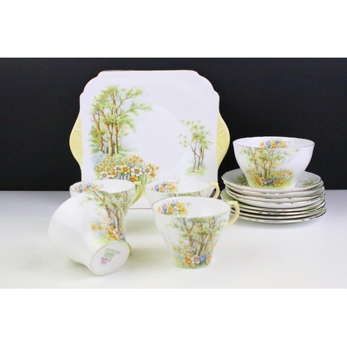 57 - Shelley 'Daffodil Time' tea set, pattern 13370, to include 4 teacups & saucers, 4 tea plates, sugar ... 