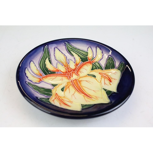 8 - Three Moorcroft small shallow dishes, comprising: Indigo pattern, 12cm diameter, boxed, Windrush, 12... 