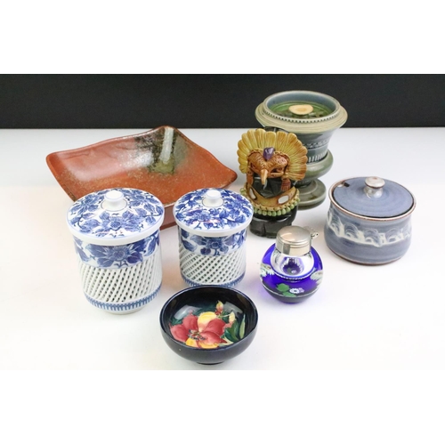 85 - Group of mixed glass & ceramics to include a small Moorcroft pottery bowl (7.5cm diameter), Caithnes... 