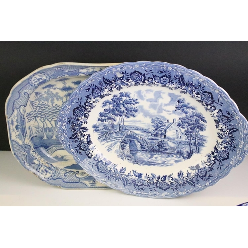 127 - Mixed blue & white ceramics to include a Chinese brick shaped vase (approx 14.5cm wide), Doulton 'Wa... 