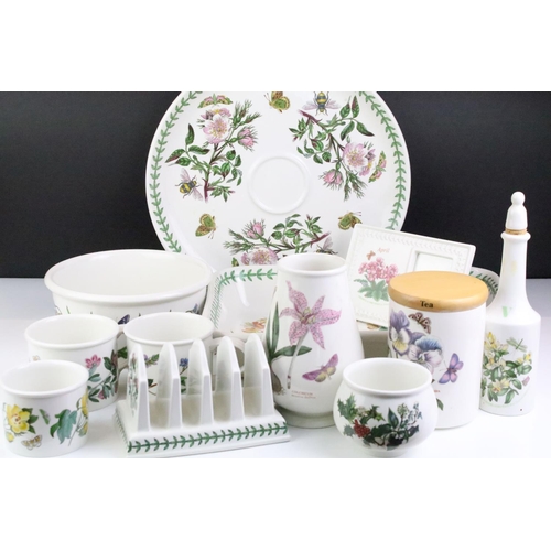 129 - Large quantity of Portmeirion ceramics, mostly 'The Botanic Garden' pattern, also featuring 'The Hol... 