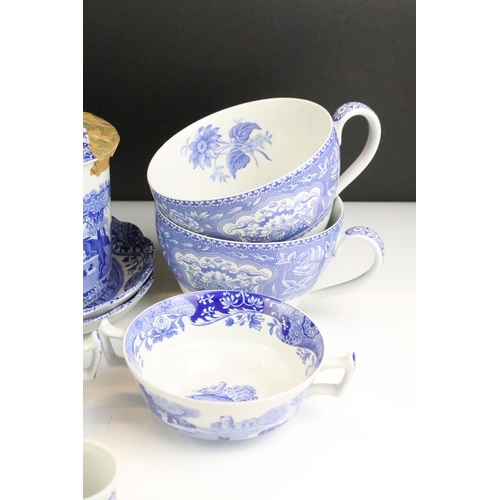 147 - Collection of Spode blue and white ceramics to include Italian, and floral blue room collection piec... 