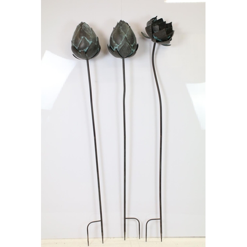 50 - Three large contemporary metal garden sculptures in the form of flowers, tallest approx 158cm