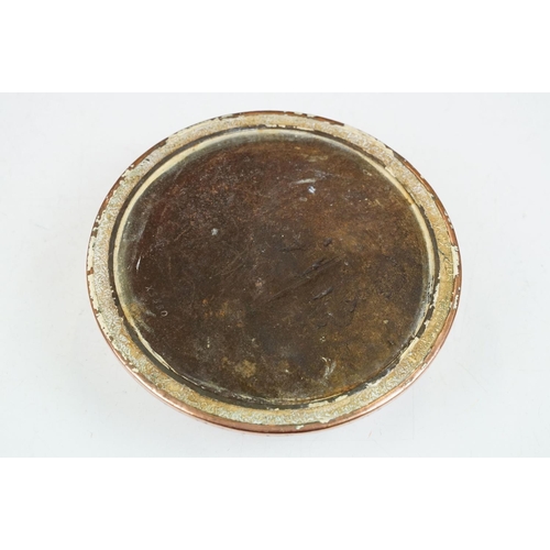 183 - Victorian Copper Dog Bowl with enamel interior, stamped X5550 to base, 21cm diameter