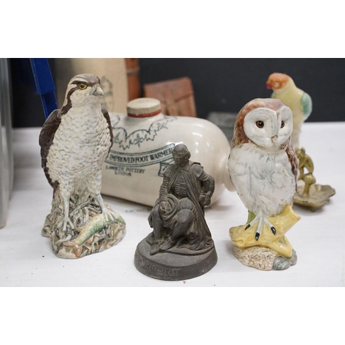 566 - Mixed collectables to include Beswick Osprey Ceramic Beneagles liquor bottle, Royal Doulton Barn Owl... 