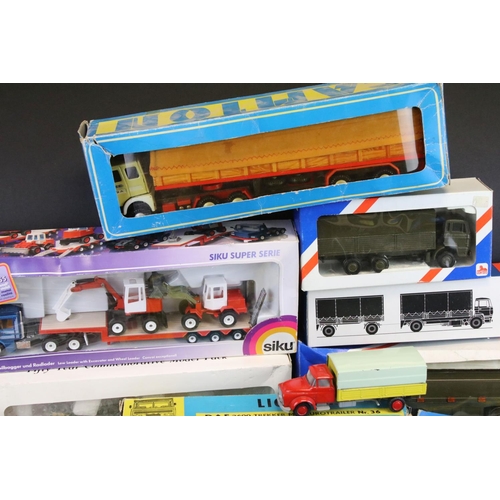 1190 - 19 Boxed construction and haulage related diecast models to include Supermini Scania T112 Betoneira,... 