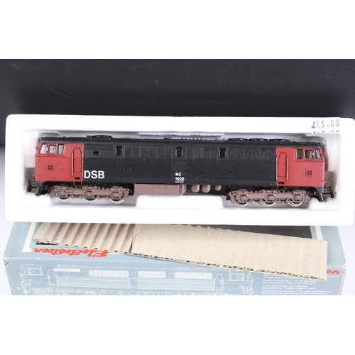 103 - Four boxed Electrotren HO gauge locomotives/Railcars to include 2070 DSB Mx 1405 Diesel, 2136DC Digi... 