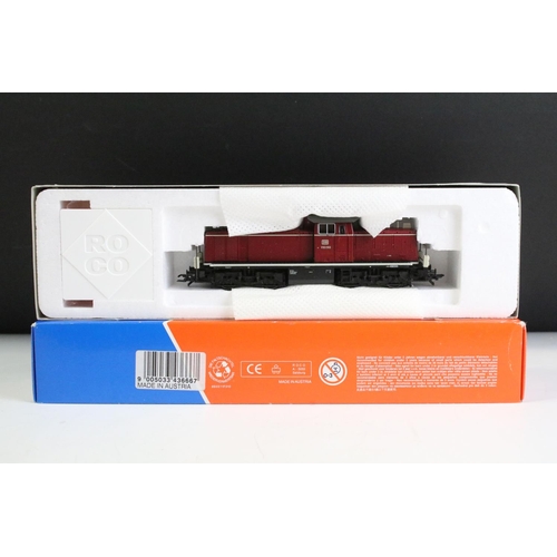 105 - Three boxed Roco HO gauge locomotives to include 63639 DB 151 072-6, 63431 DR 132 577-8 & 43666 DB V... 