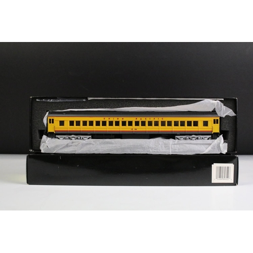 110 - Boxed Spectrum from Bachmann HO gauge 41-0840-14 Penny Pacific locomotive plus 2 x boxed Spectrum Do... 