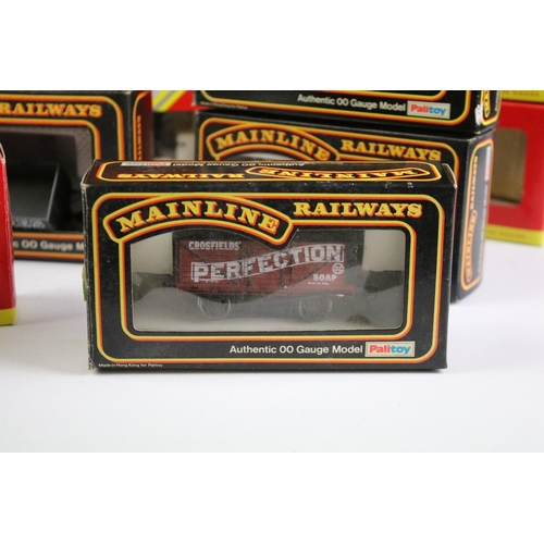 123 - 16 Boxed OO gauge items of rolling stock to include 5 x Hornby, 4 x Bachmann and 6 x Palitoy Mainlin... 